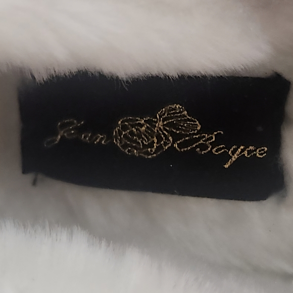 Joan Boyce Glittering Silver Winter Boots - Picture 9 of 11